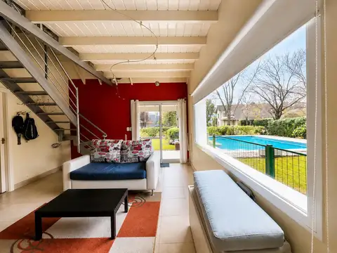 Casa en Venta con 6 cocheras