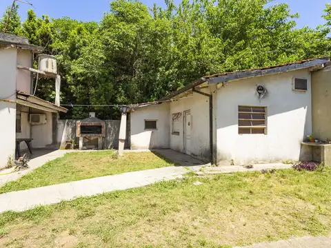 Casa 4 ambientes con 1 baño