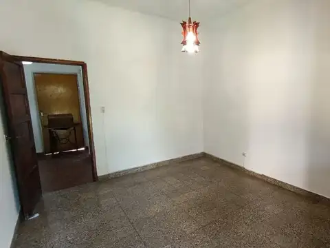 Depto Tipo Casa 2 ambientes con 1 baño