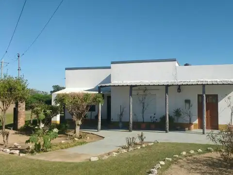 CASA CON AMPLIO TERRENO LOS ZAPALLOS