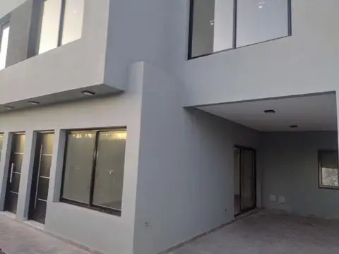 Depto Tipo Casa en Venta en Ituzaingó Norte, USD 125.000