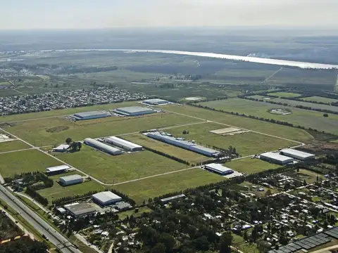 Terreno en Venta en Campana, USD 3.222.900