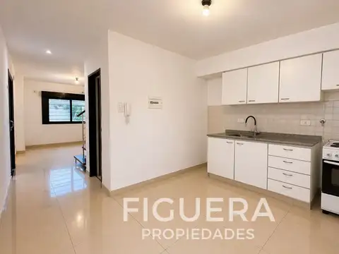 Depto Tipo Casa 4 ambientes con 2 baños