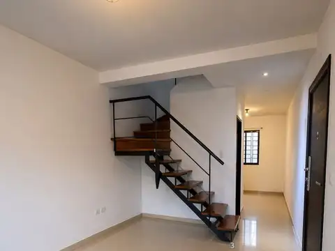 Depto Tipo Casa en Venta de 3 dormitorios