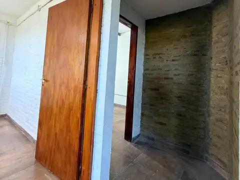 Casa en Alquiler con 2 cocheras