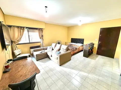 Venta Monoambiente Apto Profesional en Morón Centro – 31,45 m² – Bajas Expensa