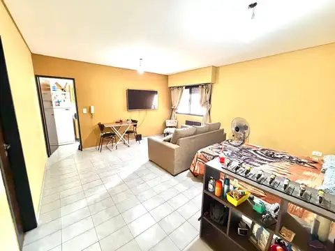 Venta Monoambiente Apto Profesional en Morón Centro – 31,45 m² – Bajas Expensa