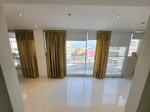 Departamento en Alquiler con 1 cocheras