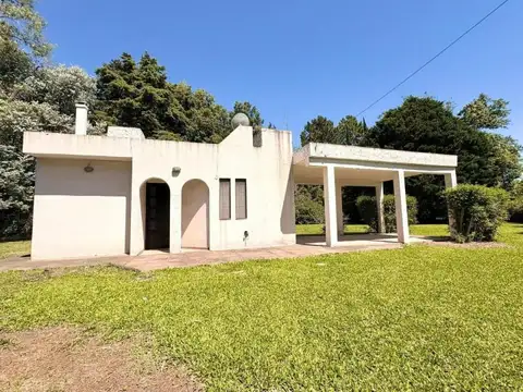 Casa 2 ambientes con 1 baño