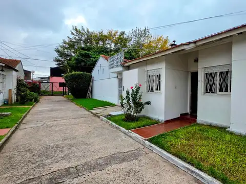 Depto Tipo Casa en Alquiler de 3 ambientes