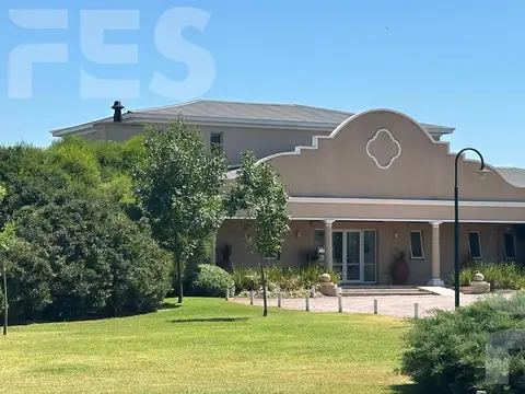 VENTA LOTE 4000m2 DOBLE ENTRADA  FINCAS SAN VICENTE  FINANCIA PERMUTA