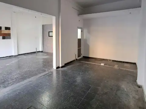¡EXCELENTE LOCAL COMERCIAL EN ALQUILER EN AV.AMANCIO ALCORTA!