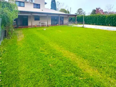 Casa 2/3 dormitorios garita 18