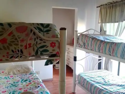 Casa 4 ambientes con 1 baño