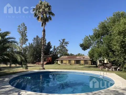 VENTA | Confortable CASA RECICLADA c/Jardin y gran Pileta   Cabaña Nueva