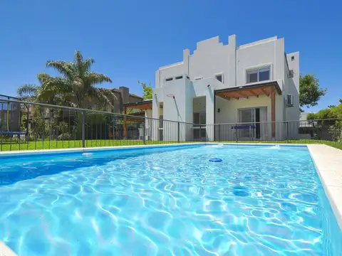 ALQUILER | CASA | 5 AMBIENTES | PILETA | BARRIO LOS JAZMINES