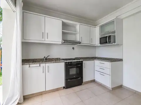 Casa en Alquiler de 4 dormitorios
