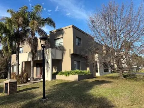 Casa en Venta al Noroeste