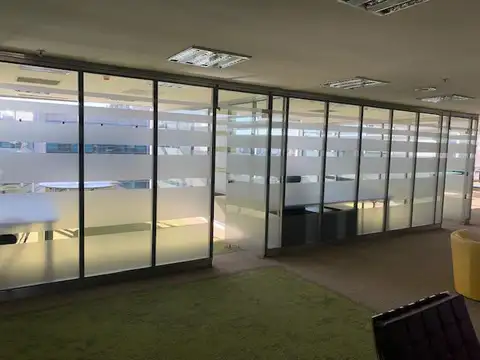 Oficina en Alquiler al Este