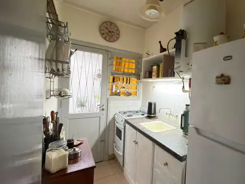 Depto Tipo Casa 2 ambientes con 1 baño