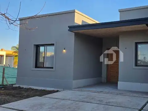 Casa  en Venta en Vila Marina I, Villanueva, Tigre