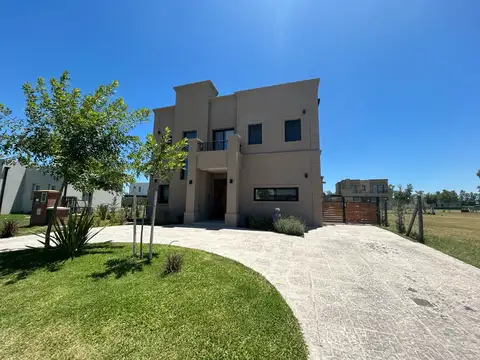 Oficina en Venta en Presidente Derqui, USD 350.000
