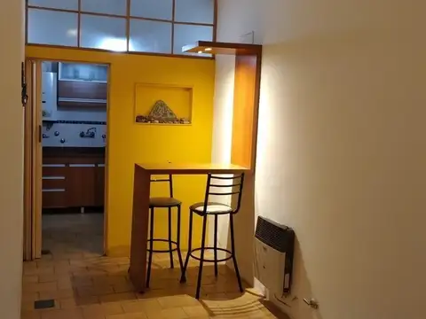 Departamento en venta de 2 dormitorios con patio
