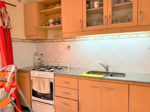 Depto Tipo Casa en Venta en Villa Sarmiento, USD 160.000