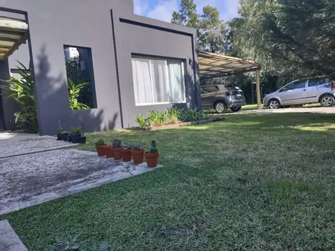 Casa en Venta con 1 cochera