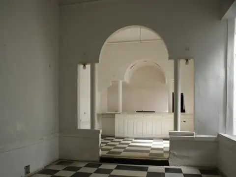 Local en Alquiler 60 años