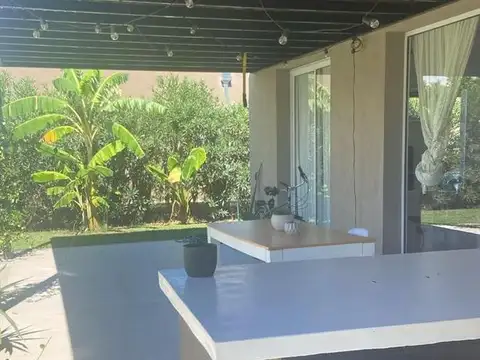Casa en Alquiler Temporal al Este