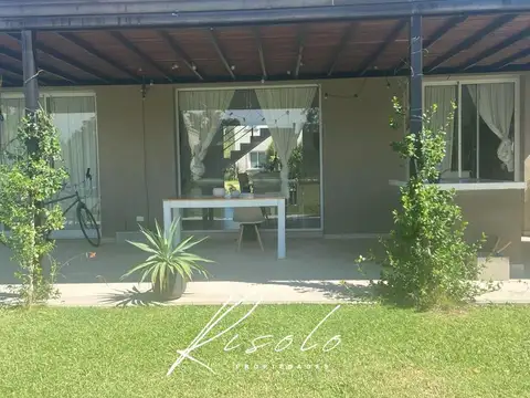 Casa en Alquiler Temporal con 1 cochera