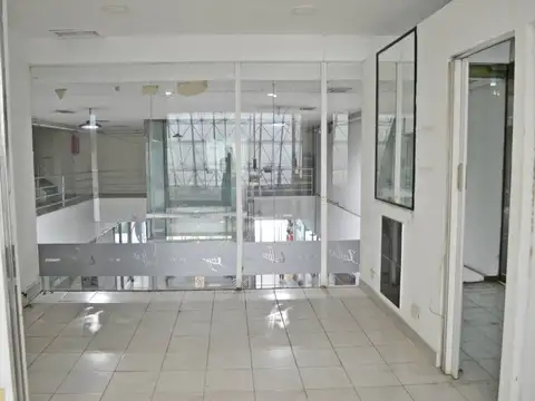 VENTA DEPOSITO EN GALERIA MICROCENTRO