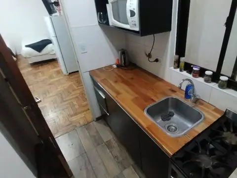 Venta monoambiente c/patio en La Perla