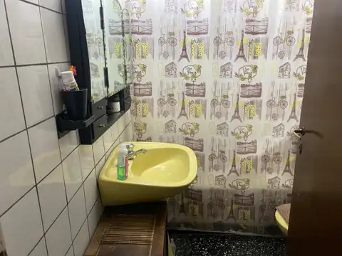 Casa 3 amb  c /tza /cochera y ph