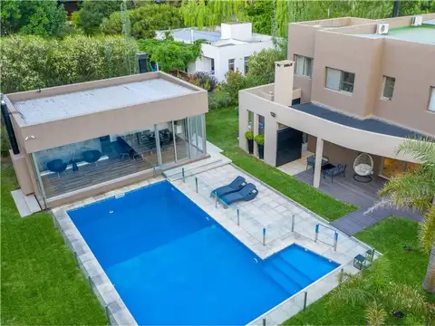 Casa en Venta al Este