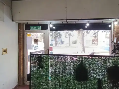 Venta | Local comercial | 246 m² | Sobre Avenida (RN11) | Granadero Baigorria