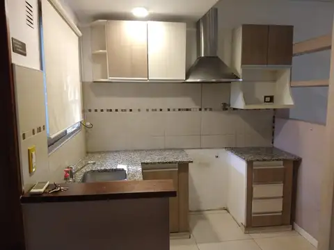 San Martin 300, Piso 2