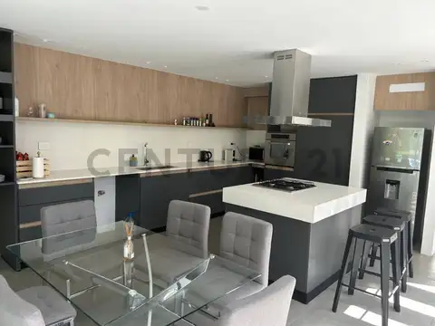 Casa en Venta en City Bell, USD 340.000