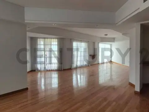 Departamento en Alquiler de 4 dormitorios