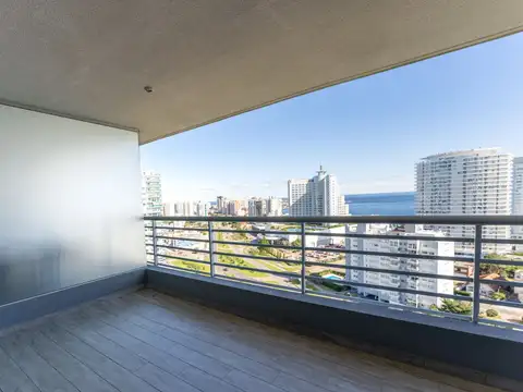 Departamento en Venta en Playa Mansa, USD 399.000