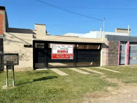 CASA EN ALQUILER - VILLA CARMELA - 2 DORMITORIOS