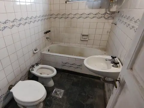 Depto.tipo casa de 3 ambientes en Venta en Caballito