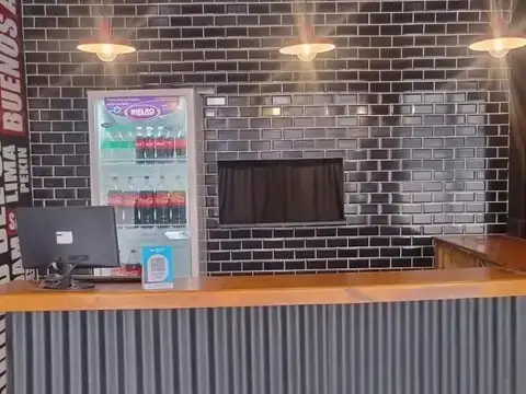 Avenida Emilio Castro e/ Fonrouge y Pola