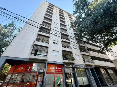Venta Monoambiente Divisible Balcon y Patio terraza Apto Credito Zona Facultades Echesortu Rosario