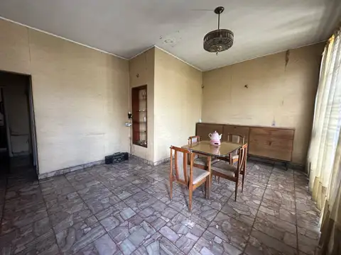 Casa en Venta con 4 cocheras