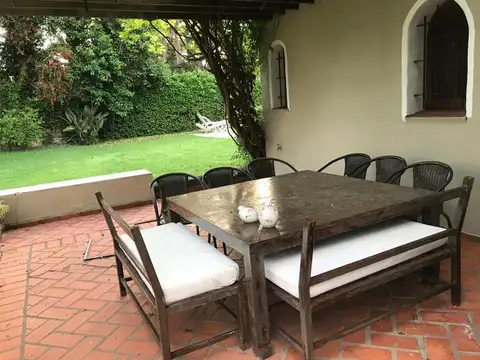 SAN MIGUEL/CASA/4 DORMITORIOS/DISPONIBLE 2° ENERO