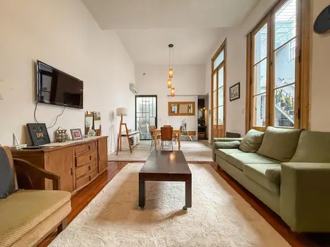 Venta casa remodelada de 3 dormitorios   comodín barrio Pichincha
