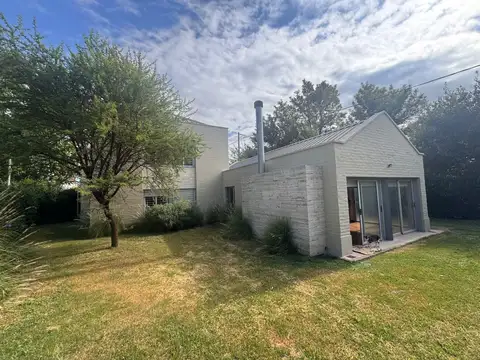 Casa en alquiler  en Arguello - COMERCIAL - IDEAL CONSULTORIOS