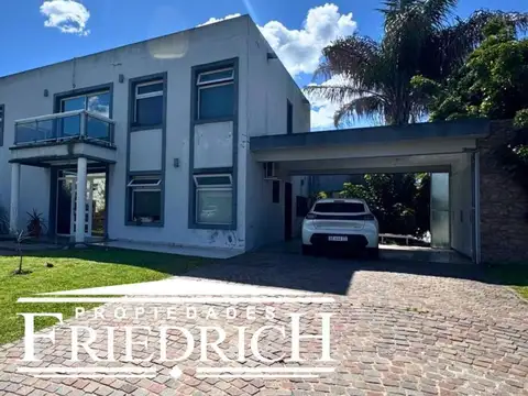 Casa en Haras Maria Victoria